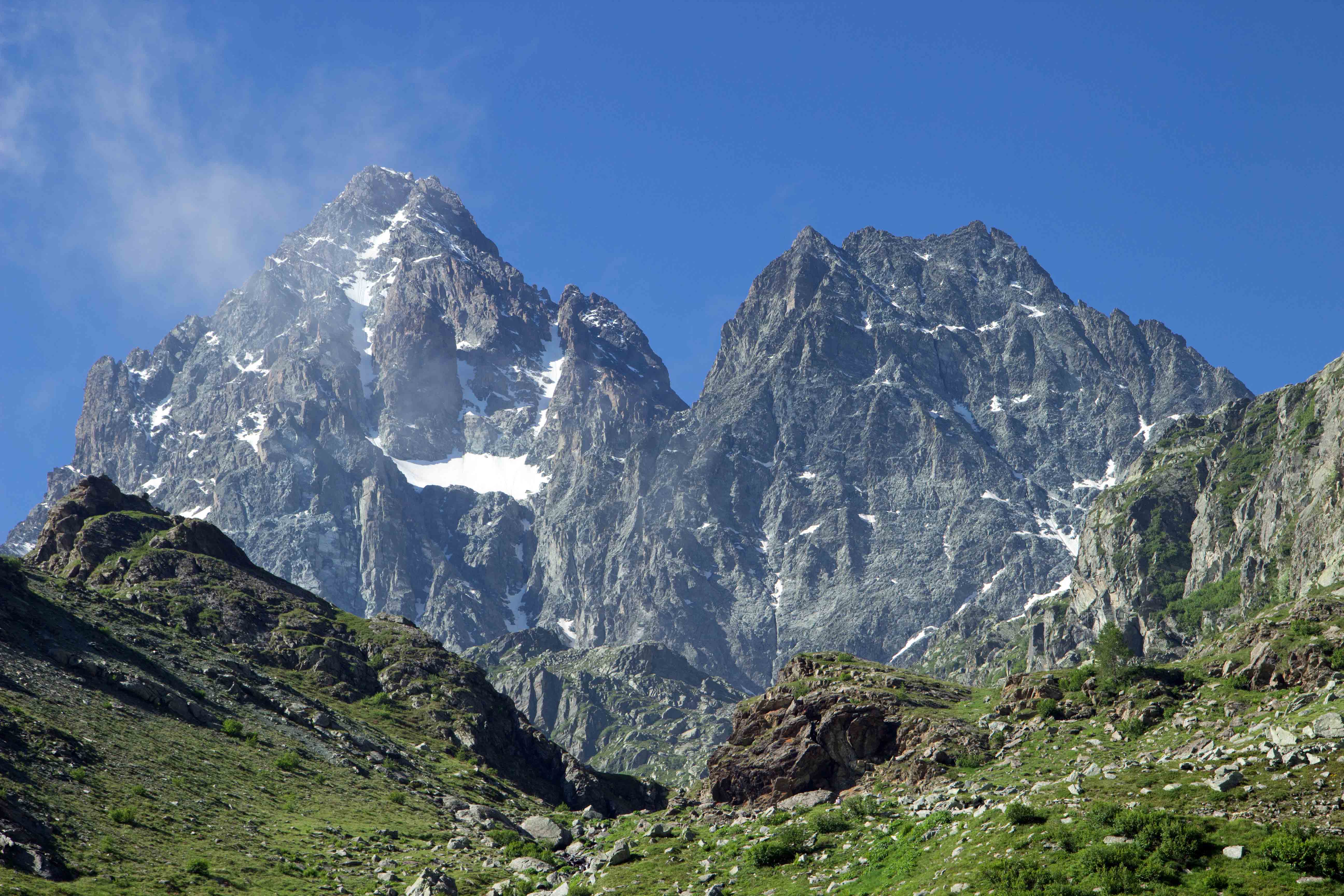 1 Monviso e Visolotto a dx.jpg