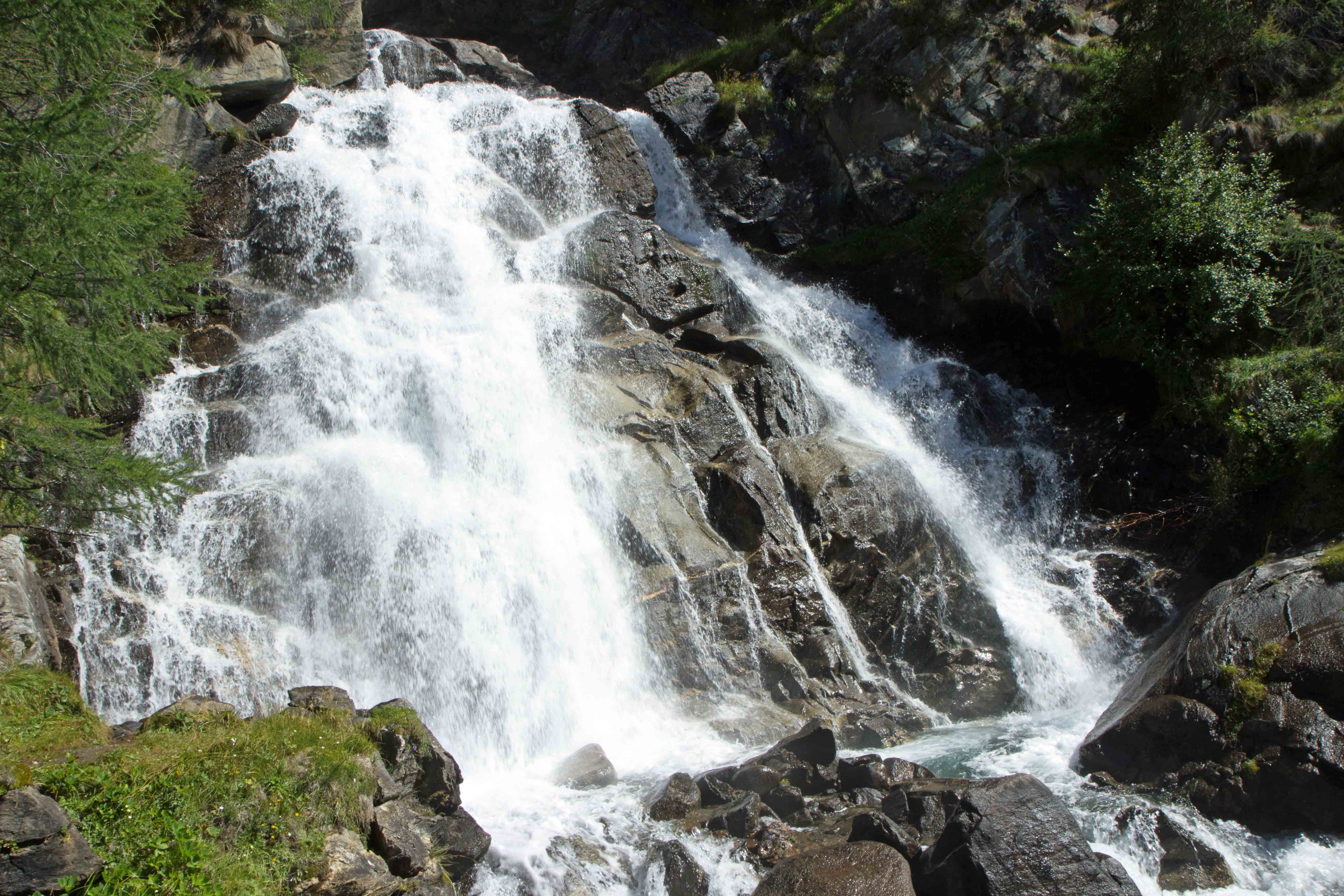 1 Cascata alta di Saent.jpg