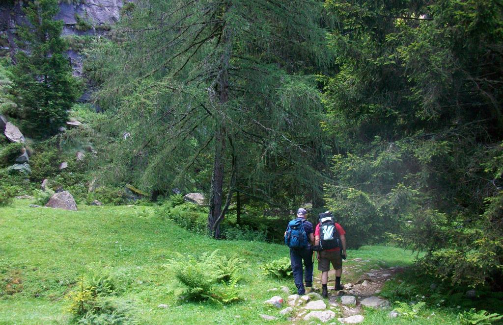 val adamè